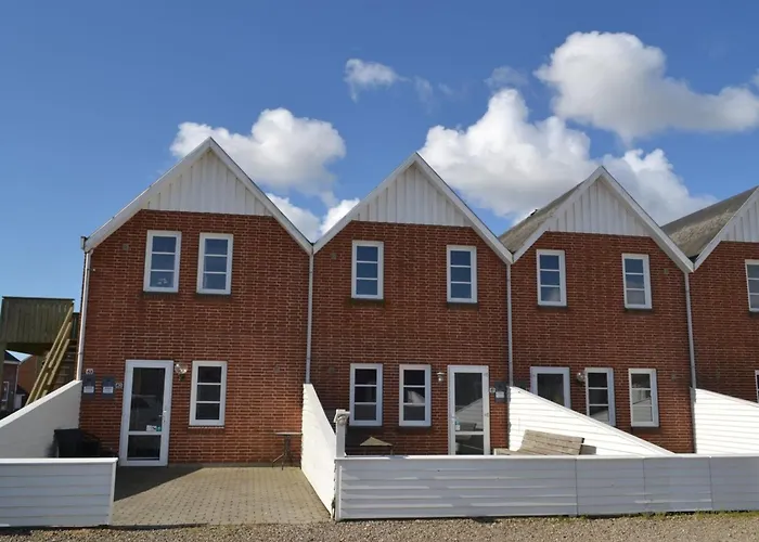 Efraima - 1-7km From The Sea By Interhome *