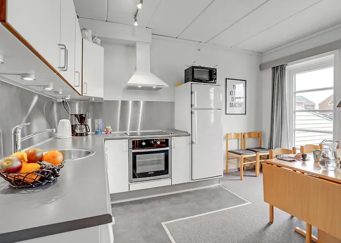 Apartment Efraima - 1-7km From The Sea By Interhome